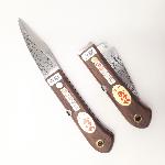 Japanese folding grafting knife for right-handed users, made of Aogami steel